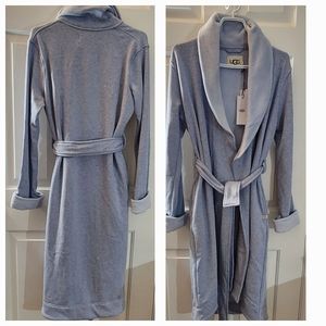 New UGG fleece robe size Small